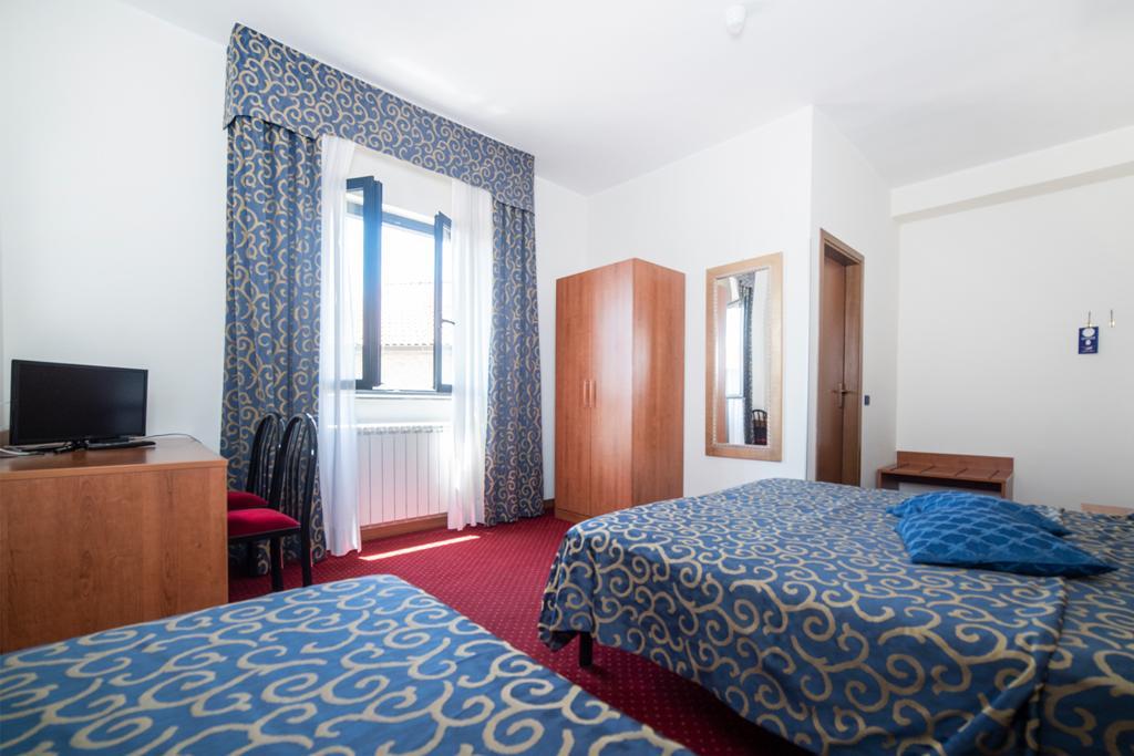 Hotel Italia & Lombardi Montefiascone Εξωτερικό φωτογραφία