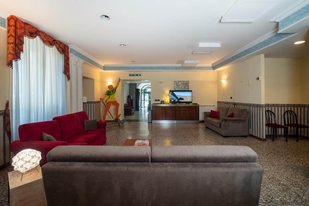 Hotel Italia & Lombardi Montefiascone Εξωτερικό φωτογραφία